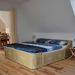 Апартаменты Tammwarfthuus